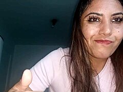 vlog lucu dan seksi: Payudara besar dan keseksian yang melimpah