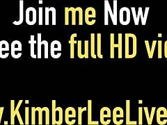 Kimber Lees s veľkými prsiami a skúsenosťami robí horúcu reláciu