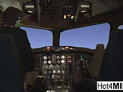 MILF însoțitoare de zbor cu sâni mari este futută în cabina de pilotaj
