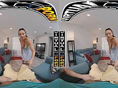 MILF porno - Carmela Clutch VR - Een cougars dag vol klusjes