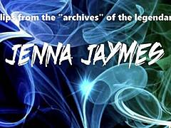 Jenna Jaymes, moden milf med store bryster, deepthroater en kæmpe pik og bliver dækket af sperm i HD