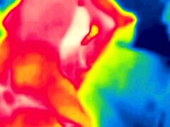 Cuplu matur explorează jocul de temperatură într-o sesiune fierbinte