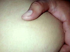 MILF amateur mexicaine obtient sa dose de sexe anal avec une grosse bite