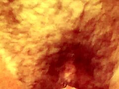 Maduras strieka orgazmus: Zrelá milfka je sexuálna zdatnosť