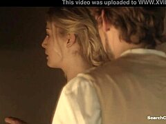 HD-video av moden pornostjerne Rosamund Pike i et lidenskapelig møte