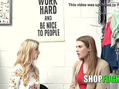 Teenager und Stiefmutter mit Coronavirus beim Ladendiebstahl erwischt