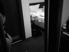 Ана, руска мама, даје орални секс у хотелској соби