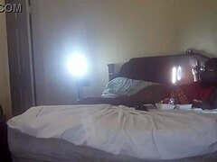 Une MILF ébène de Fort Worth est violemment baisée dans une vidéo maison