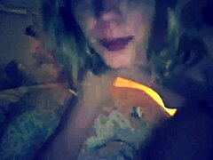 Une femme tchèque mature éprouve un orgasme intense sur webcam